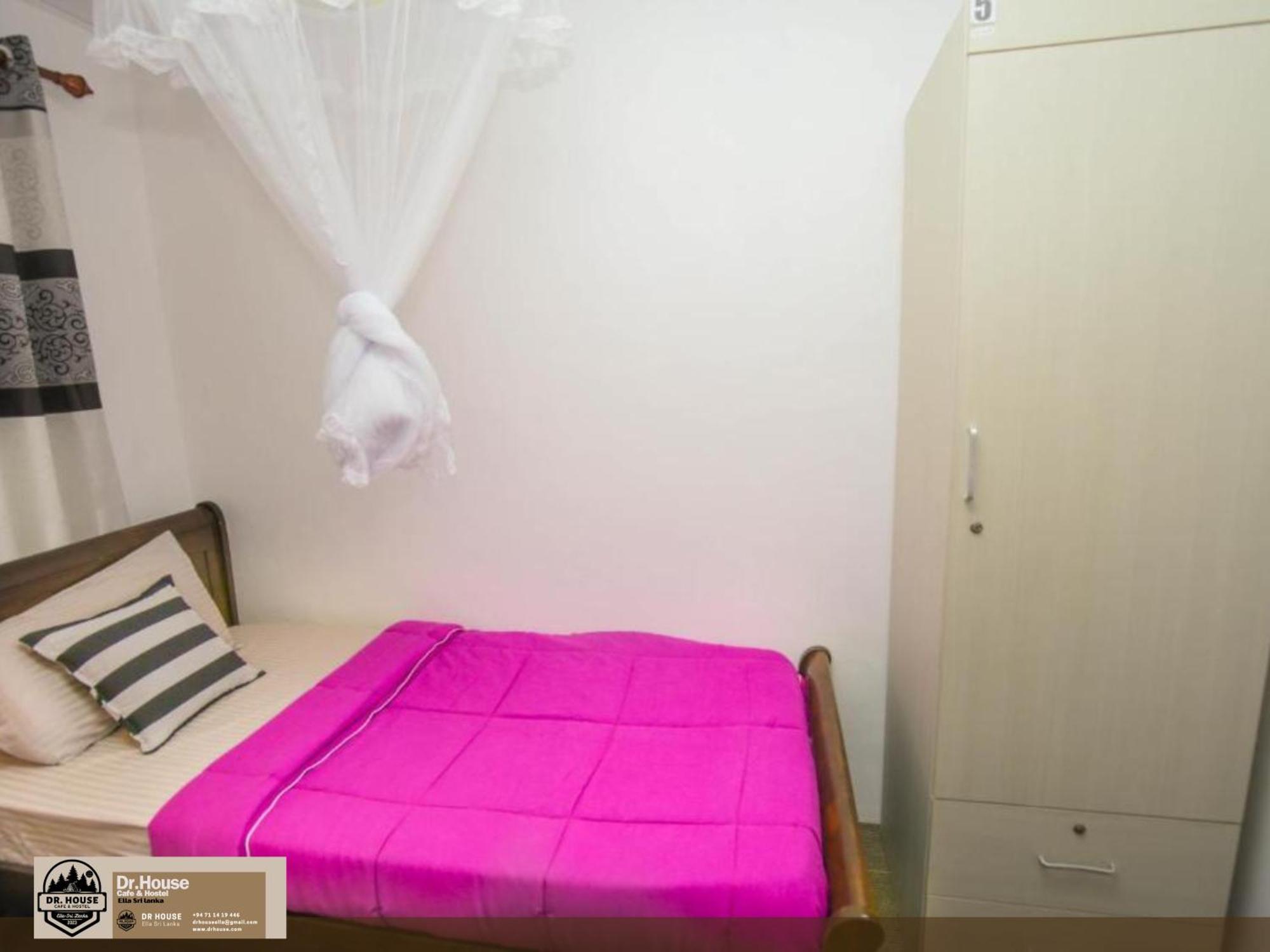 Dr House Ella - Hostel & Cafe Екстер'єр фото